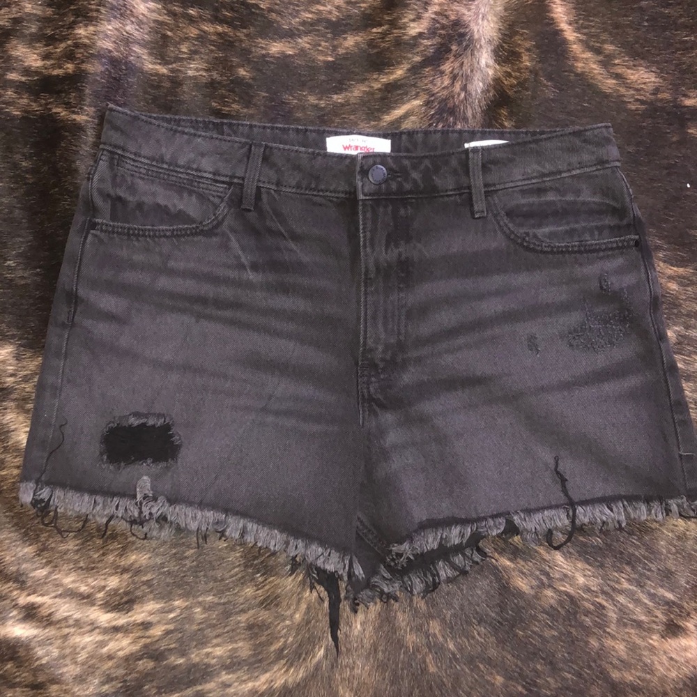 Wrangler Black Mid-rise Vintage Jean Shorts Size 12